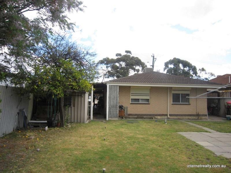 407 ORRONG Road, Kewdale WA 6105