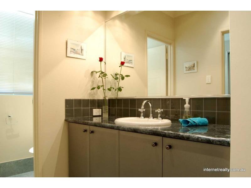 Jindalee WA 6036
