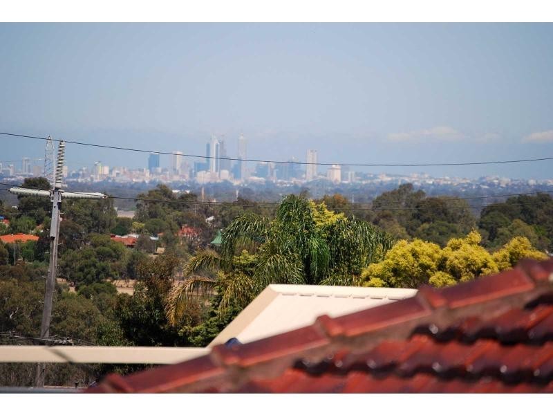 3 Bladon Way, Swan View WA 6056