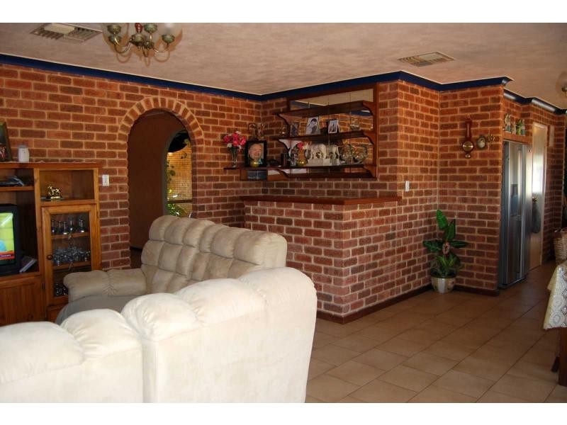 3 Bladon Way, Swan View WA 6056