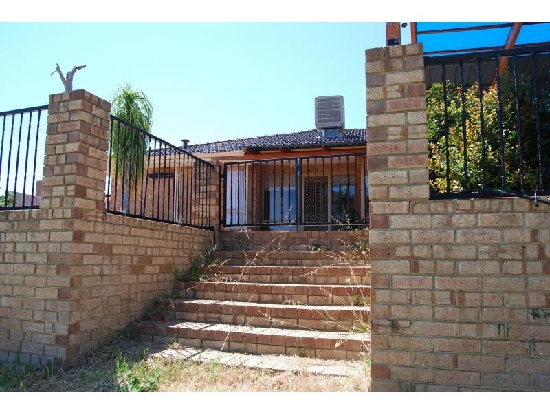 3 Bladon Way, Swan View WA 6056