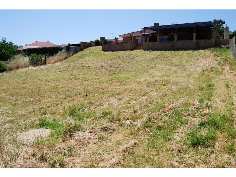 3 Bladon Way, Swan View WA 6056