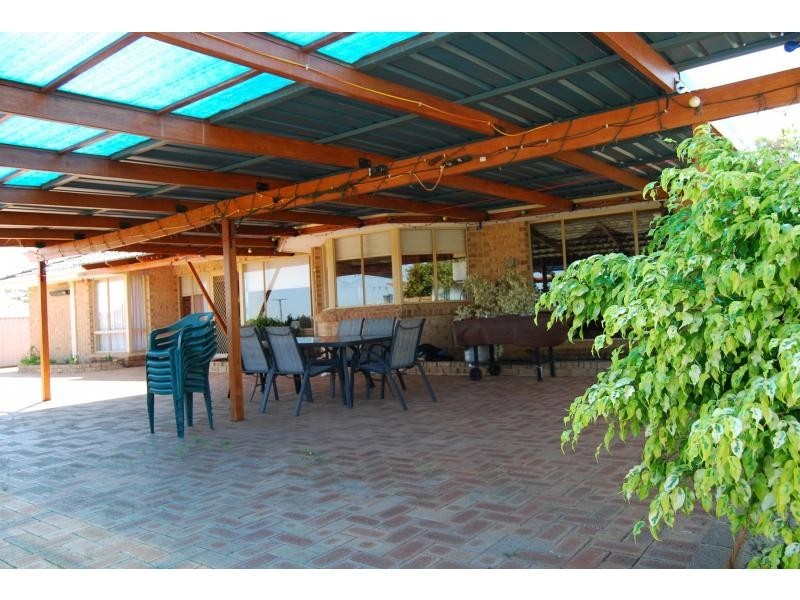 3 Bladon Way, Swan View WA 6056