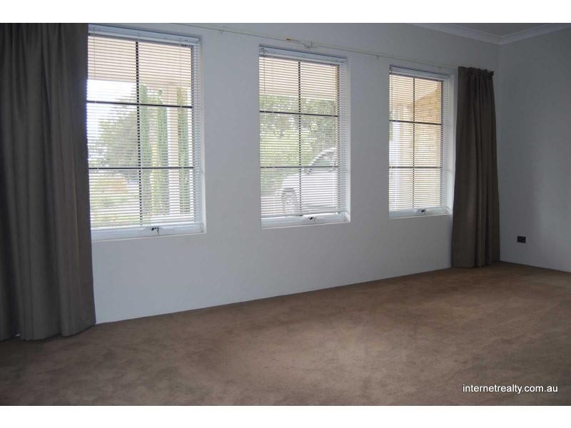 33 Surflin Court, Casuarina WA 6167