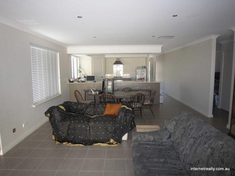 3 Verdello Way, Pearsall WA 6065