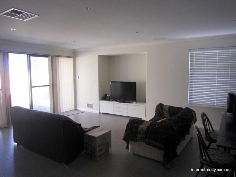 3 Verdello Way, Pearsall WA 6065