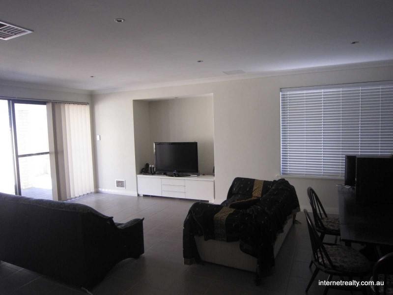 3 Verdello Way, Pearsall WA 6065