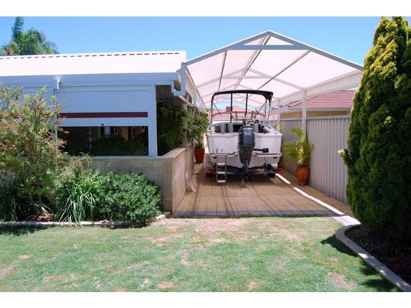 15 Investigator Drive, Waikiki WA 6169