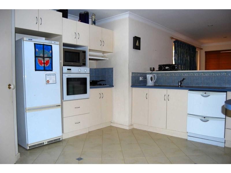 8 Lewington Street, Rockingham WA 6168