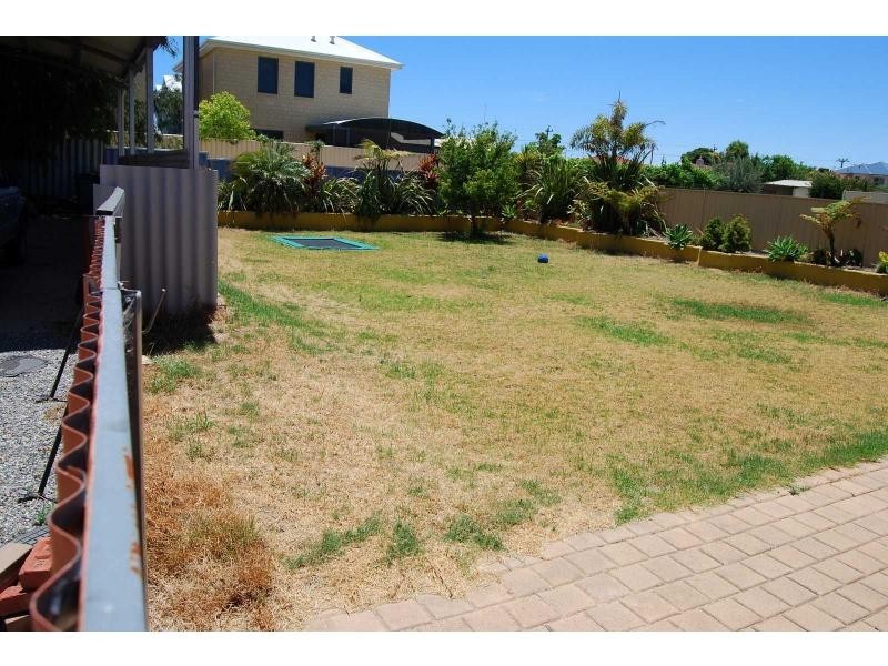 8 Lewington Street, Rockingham WA 6168