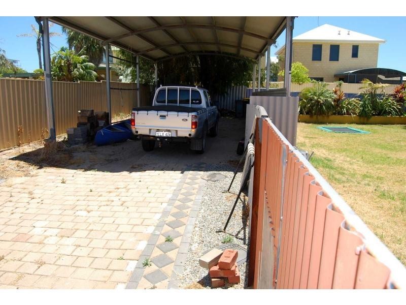 8 Lewington Street, Rockingham WA 6168