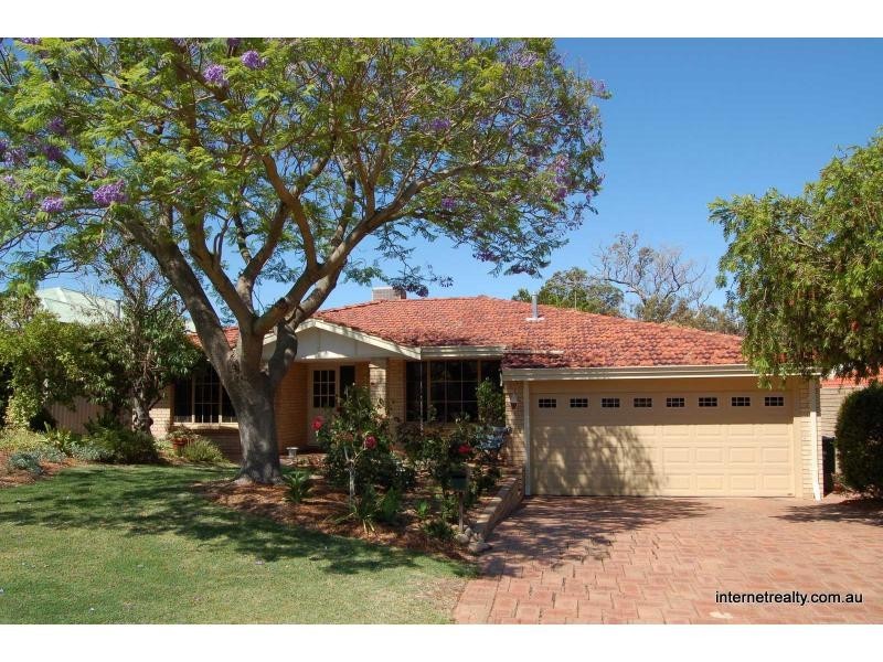 17 KYLIE Way, Kingsley WA 6026