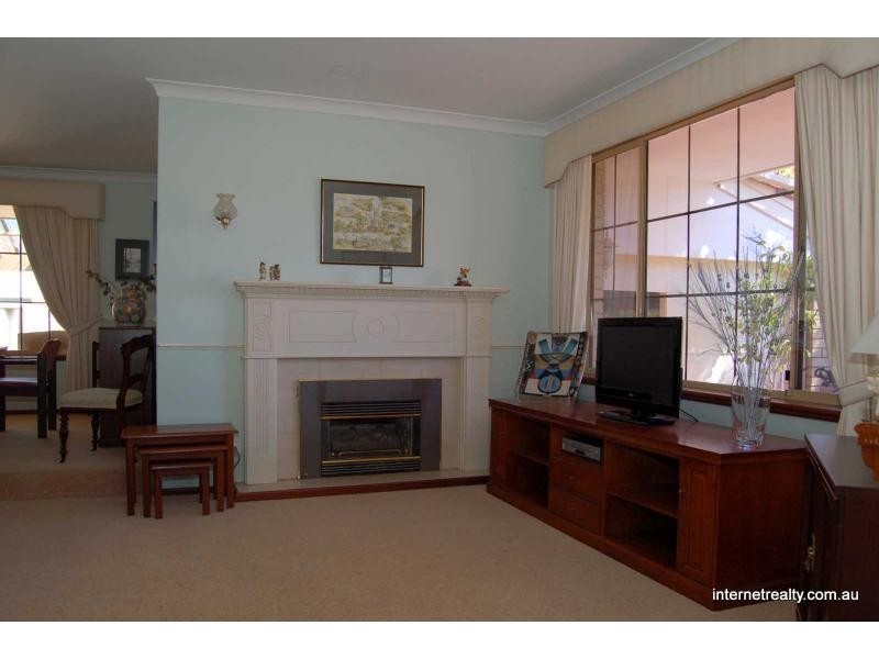 17 KYLIE Way, Kingsley WA 6026