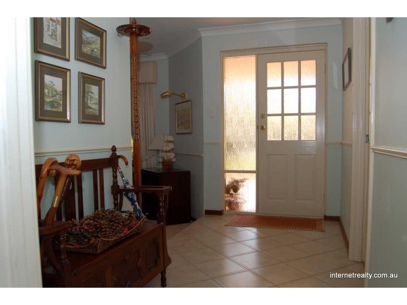 17 KYLIE Way, Kingsley WA 6026