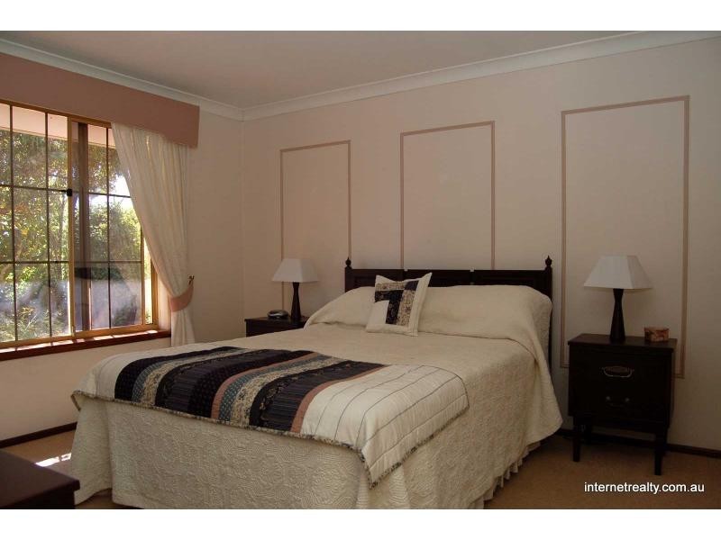 17 KYLIE Way, Kingsley WA 6026