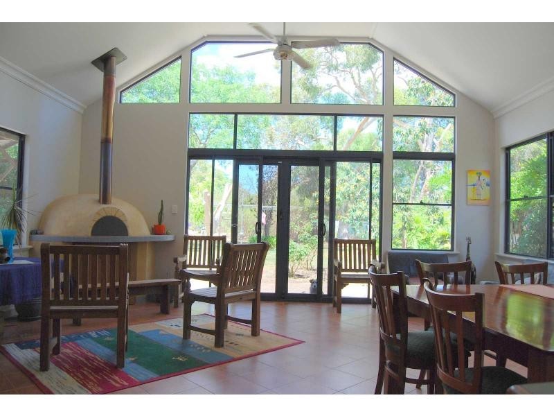 10 Christina Street, Hazelmere WA 6055