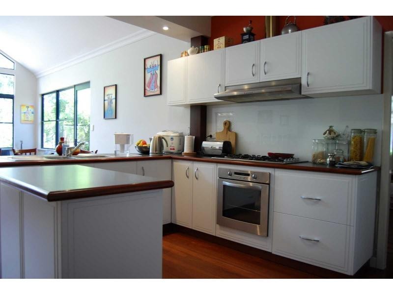 10 Christina Street, Hazelmere WA 6055