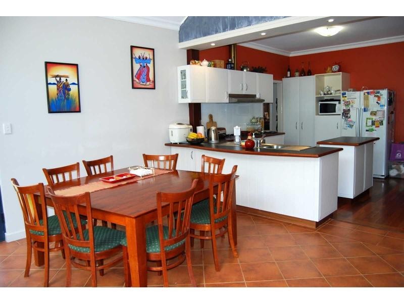 10 Christina Street, Hazelmere WA 6055