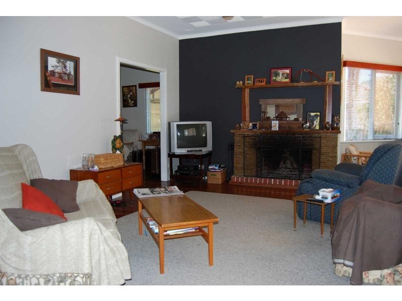 10 Christina Street, Hazelmere WA 6055