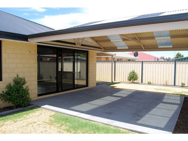 10 Daintree Loop, Bertram WA 6167