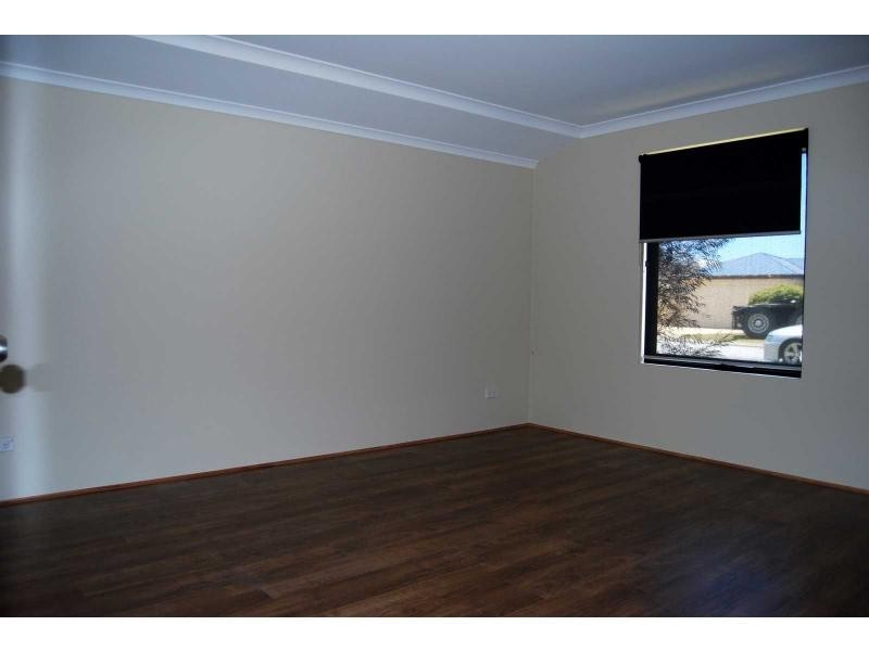 10 Daintree Loop, Bertram WA 6167