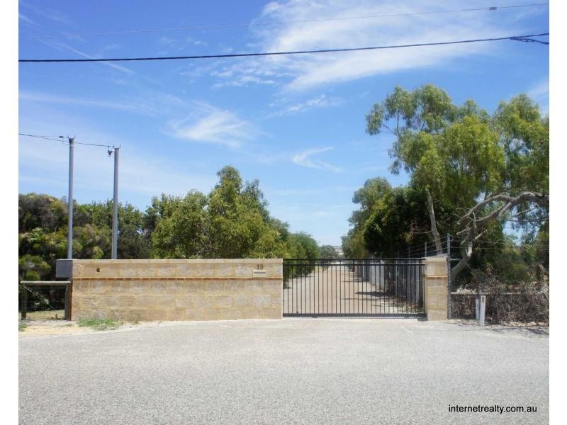 21 CLUBHOUSE Lane, Gnangara WA 6077