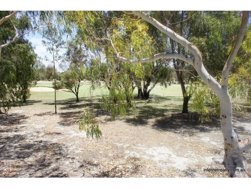 21 CLUBHOUSE Lane, Gnangara WA 6077
