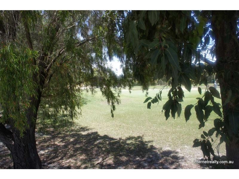 21 CLUBHOUSE Lane, Gnangara WA 6077