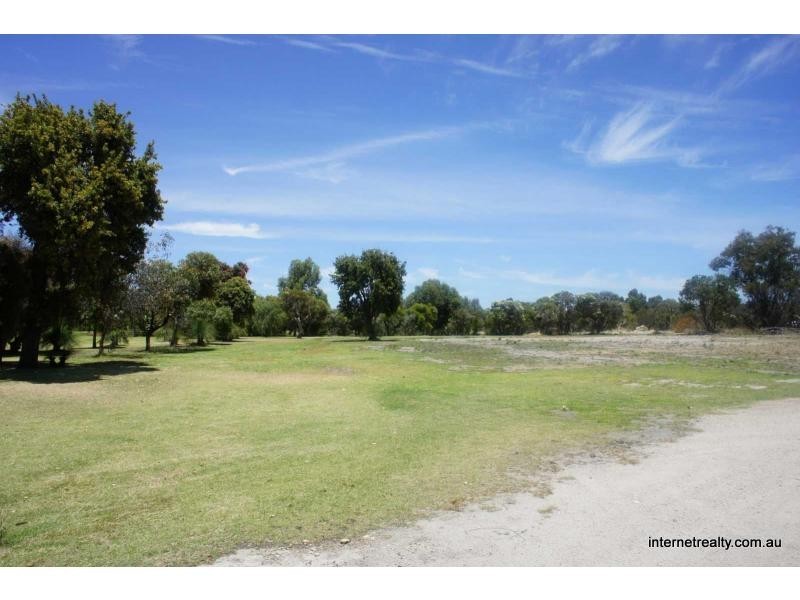 21 CLUBHOUSE Lane, Gnangara WA 6077