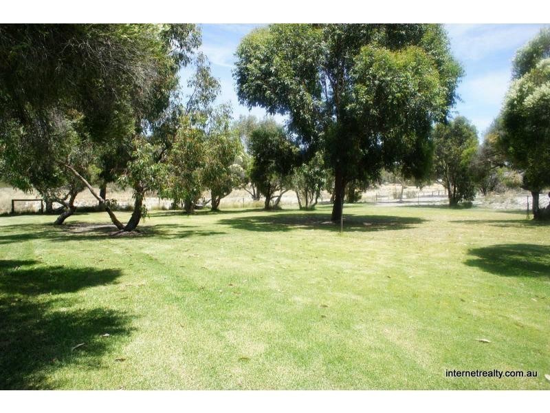 21 CLUBHOUSE Lane, Gnangara WA 6077