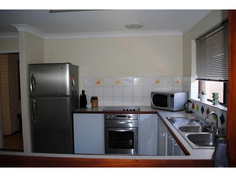 126 Dampier Avenue, Mullaloo WA 6027