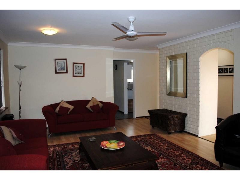 126 Dampier Avenue, Mullaloo WA 6027