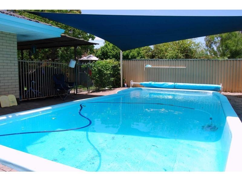 11 Wakefield Road, High Wycombe WA 6057