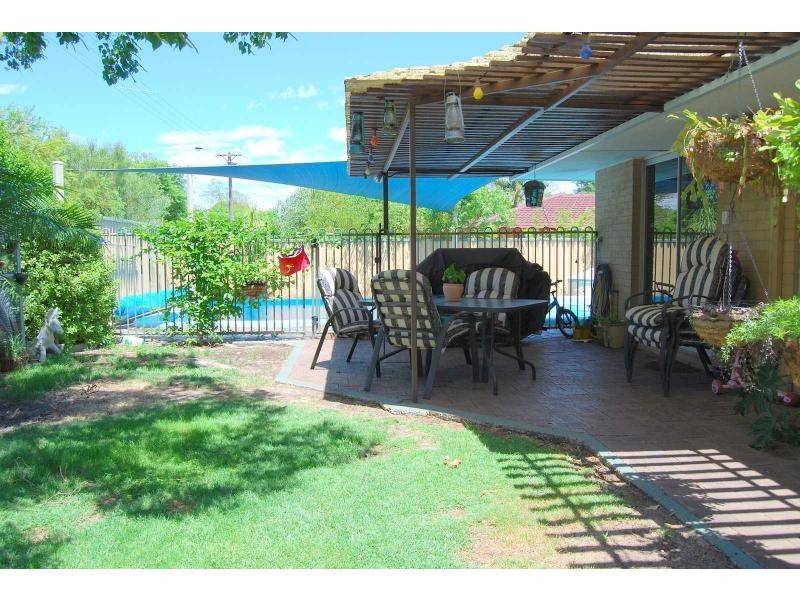 11 Wakefield Road, High Wycombe WA 6057