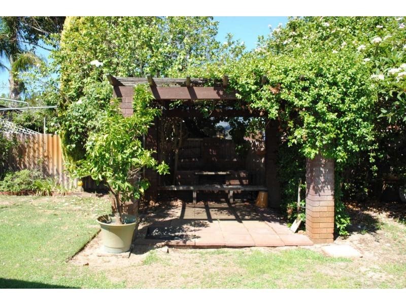 43 YALLAMBEE Crescent, Wanneroo WA 6065