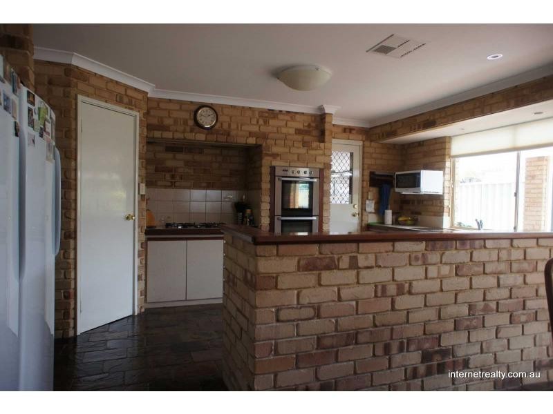 114 Barridale Drive, Kingsley WA 6026