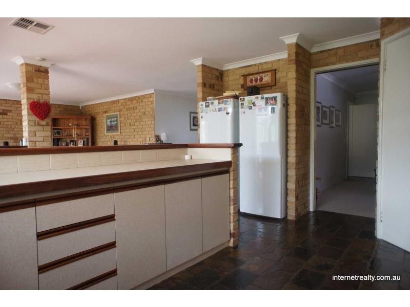 114 Barridale Drive, Kingsley WA 6026