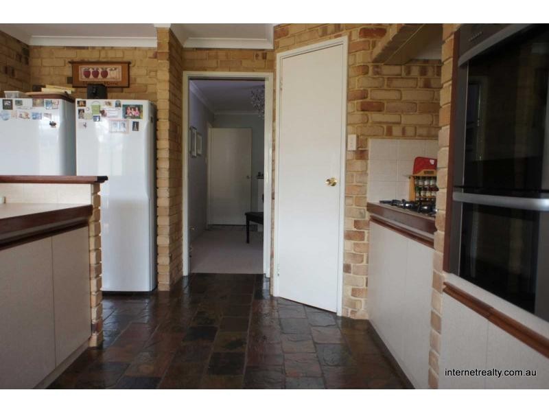 114 Barridale Drive, Kingsley WA 6026