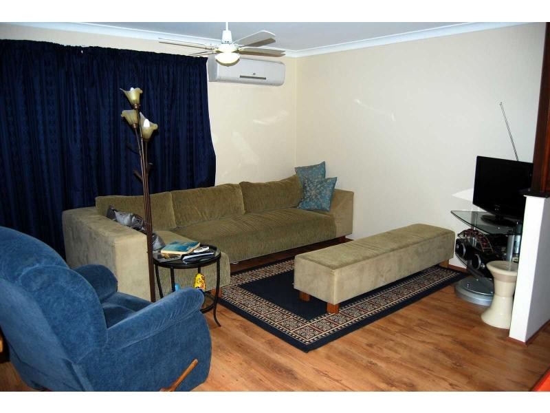 Duplex UNIT 4/10 Farnaby Lane, Beckenham WA 6107