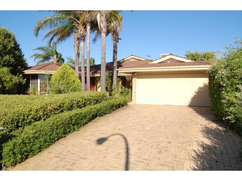 15 Stoneykirk Loop, Kingsley WA 6026