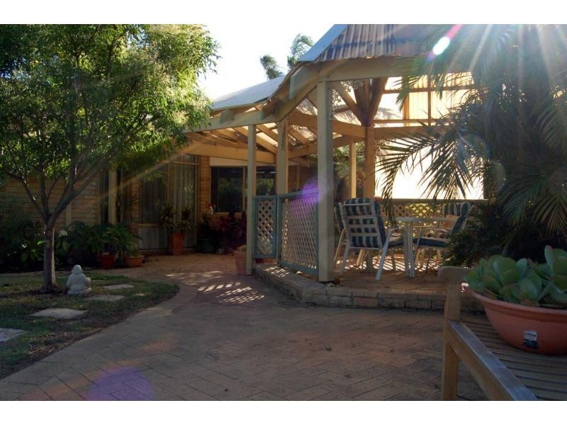 15 Stoneykirk Loop, Kingsley WA 6026