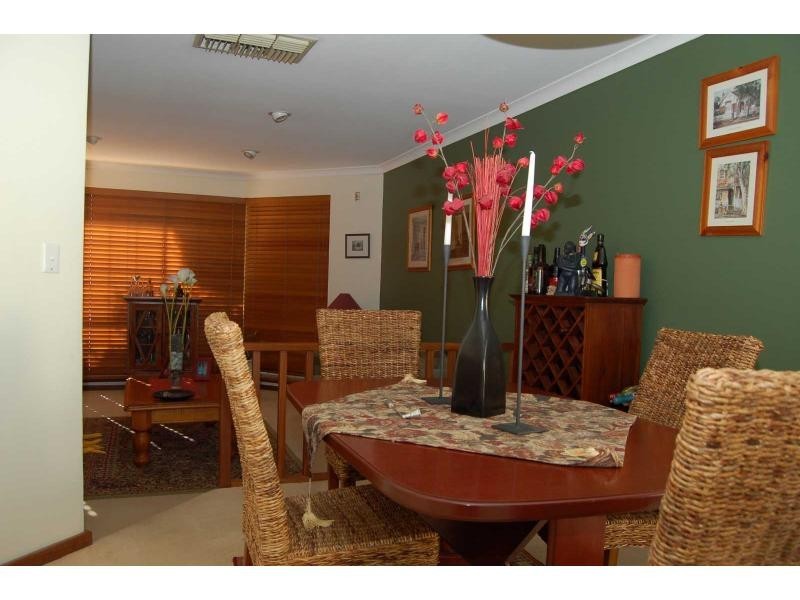 15 Stoneykirk Loop, Kingsley WA 6026