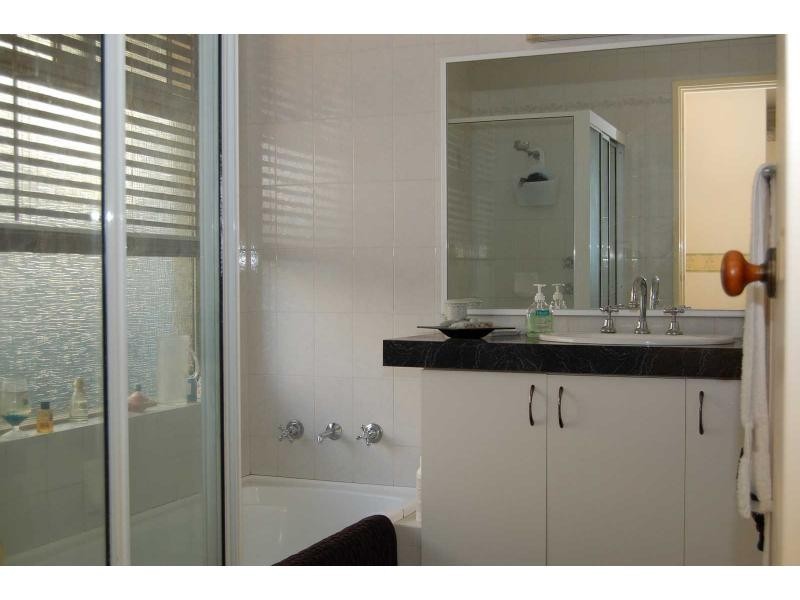 15 Stoneykirk Loop, Kingsley WA 6026