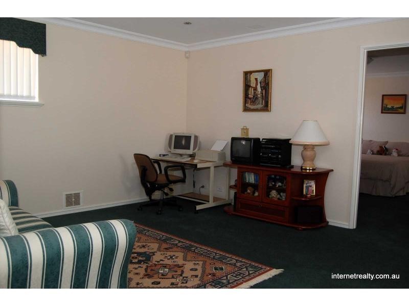 3 Celtis Court, Woodvale WA 6026