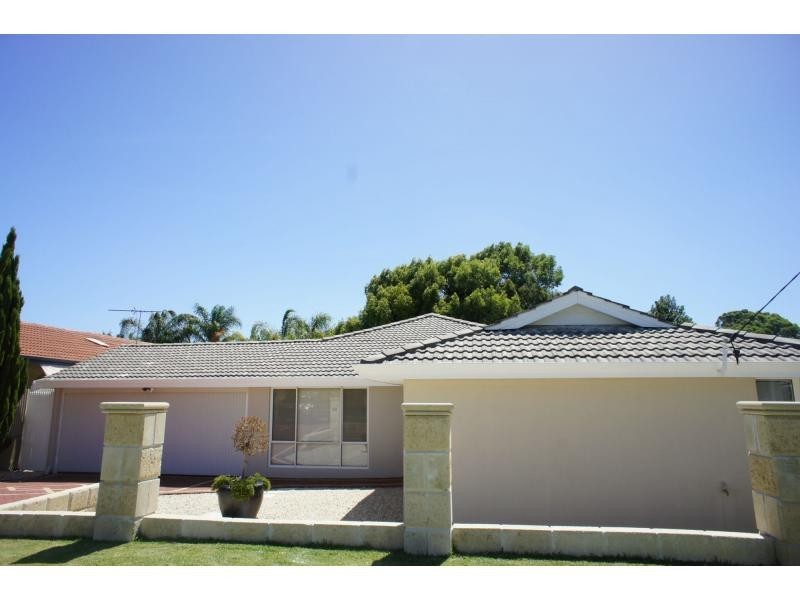 11 Brillee Street, Carine WA 6020