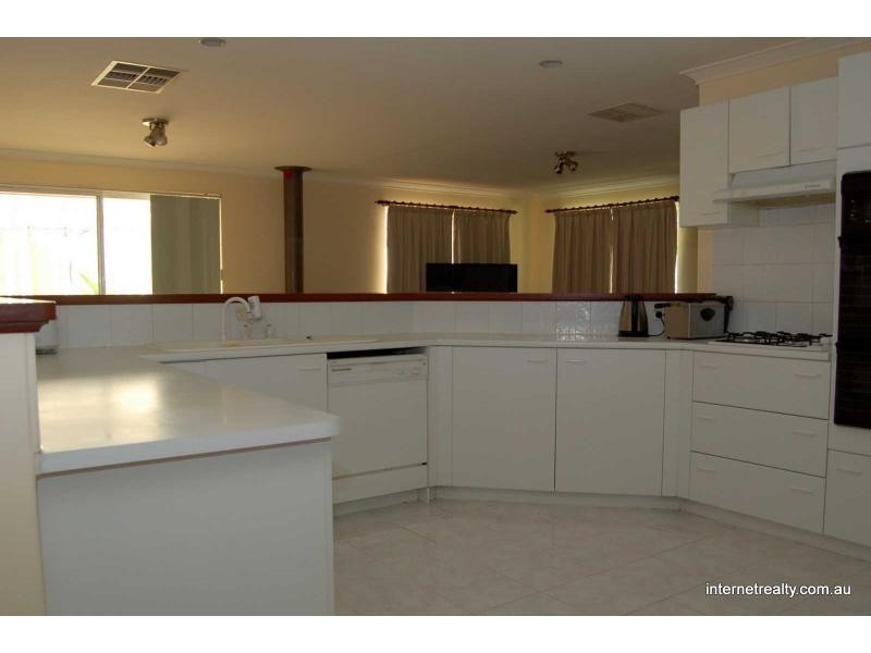 11 Brillee Street, Carine WA 6020