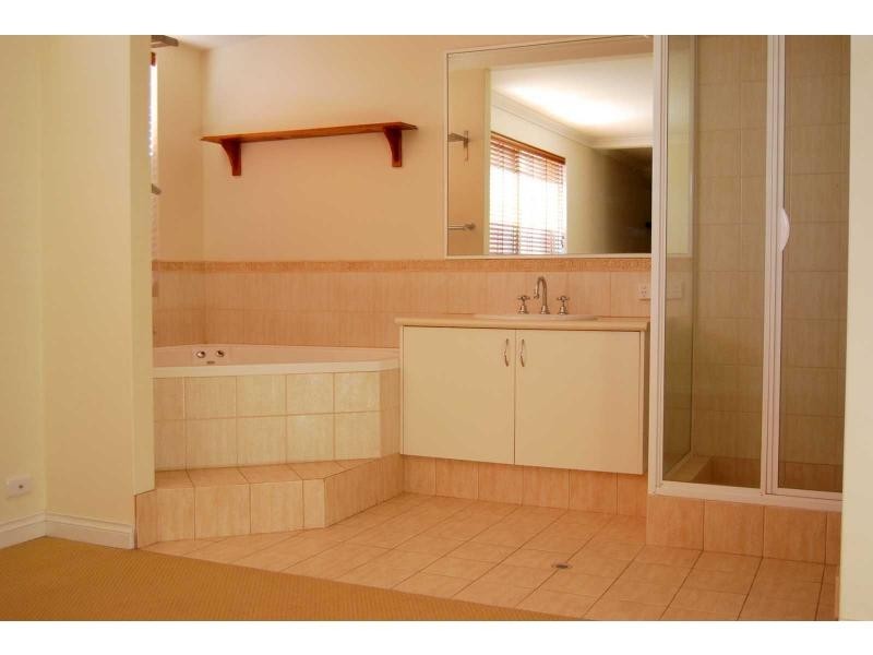 33 Brunswick Bend, Jane Brook WA 6056