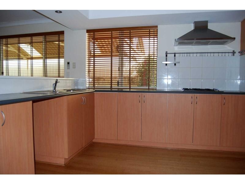 33 Brunswick Bend, Jane Brook WA 6056