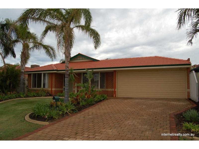 11 Blackwattle Parade, Padbury WA 6025