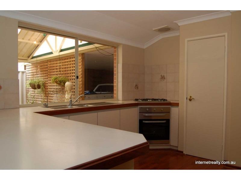 11 Blackwattle Parade, Padbury WA 6025